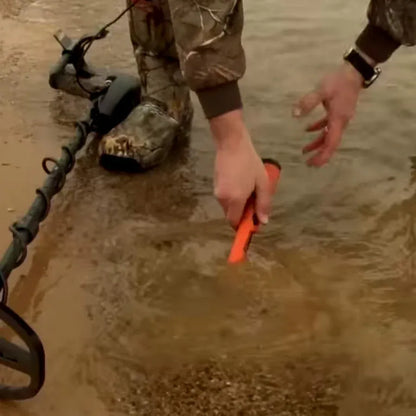 Garrett Pro-Pointer AT Waterproof Pinpointer – High-Visibility 360° Gold Target Locator for African Goldfields, Rugged All-Terrain Handheld Detector for Fast Nugget Recovery